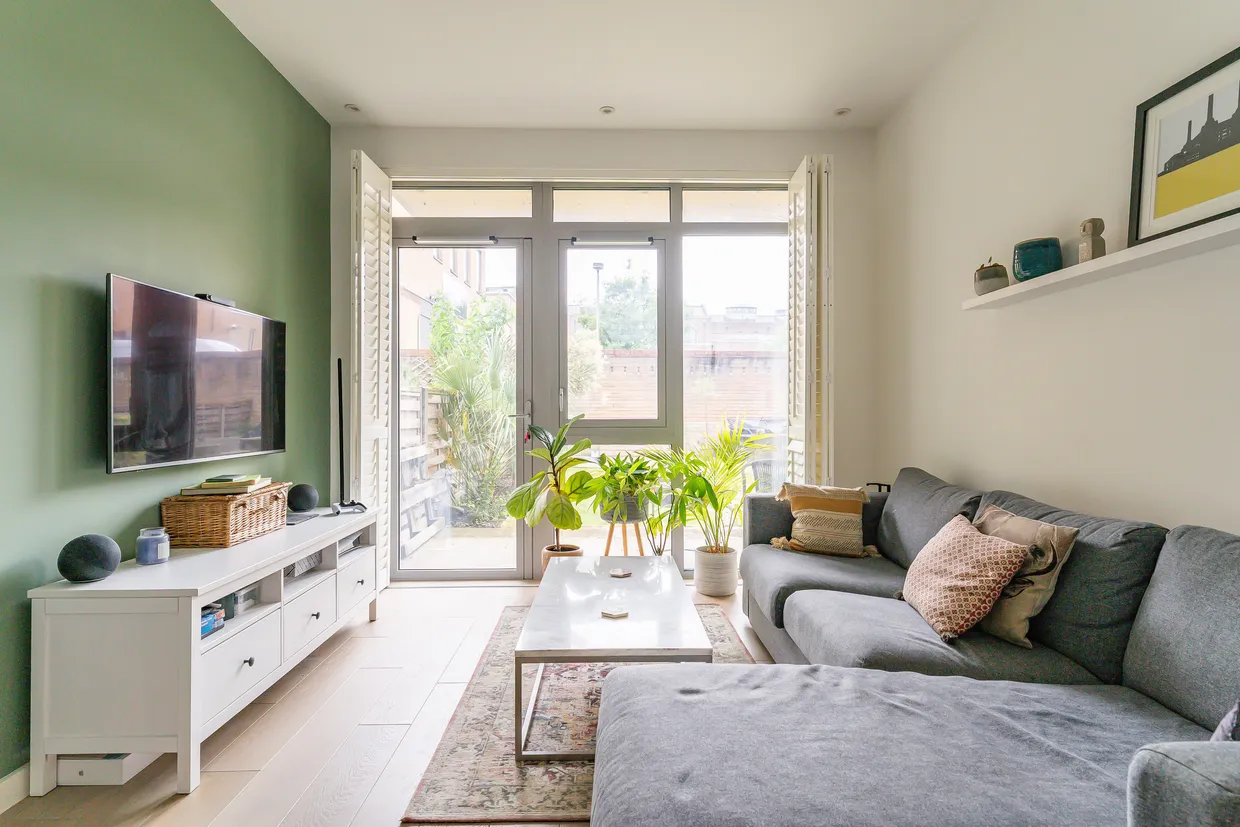 10 Chatfield Road, London, SW11 photo 5