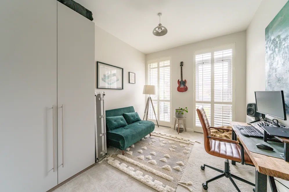 10 Chatfield Road, London, SW11 photo 8