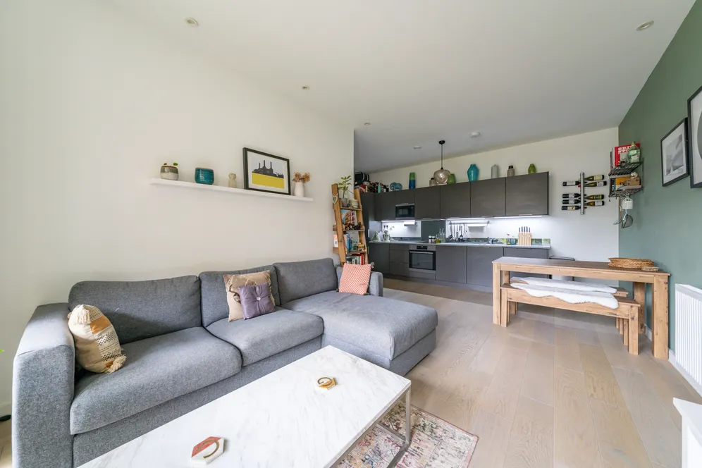 10 Chatfield Road, London, SW11 photo 9