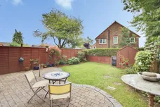 Peartree Lane, Welwyn Garden City
