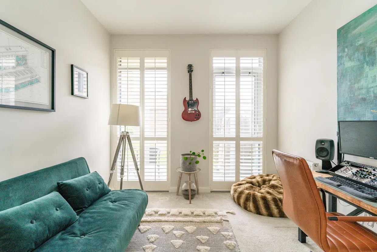 10 Chatfield Road, London, SW11 photo 10