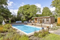 Bashurst Hill, Horsham, RH13 photo 14