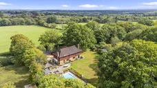 Bashurst Hill, Horsham, RH13 photo 18