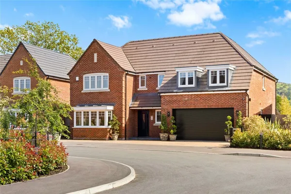 Hillfort Close, Leckhampton, GL53 photo 1