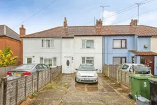 Warwick Avenue, Woodbridge