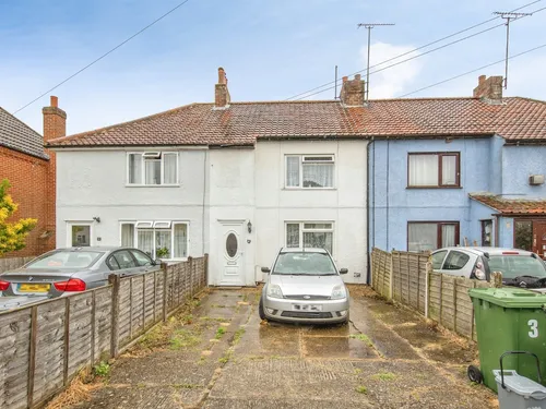 Warwick Avenue, Woodbridgephoto