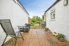 Warwick Avenue, Woodbridge