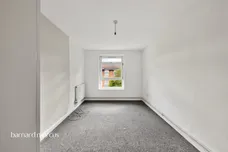 Pert Close, London