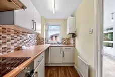 Pert Close, London