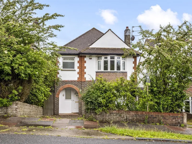 Property thumbnail 1 out of 3
