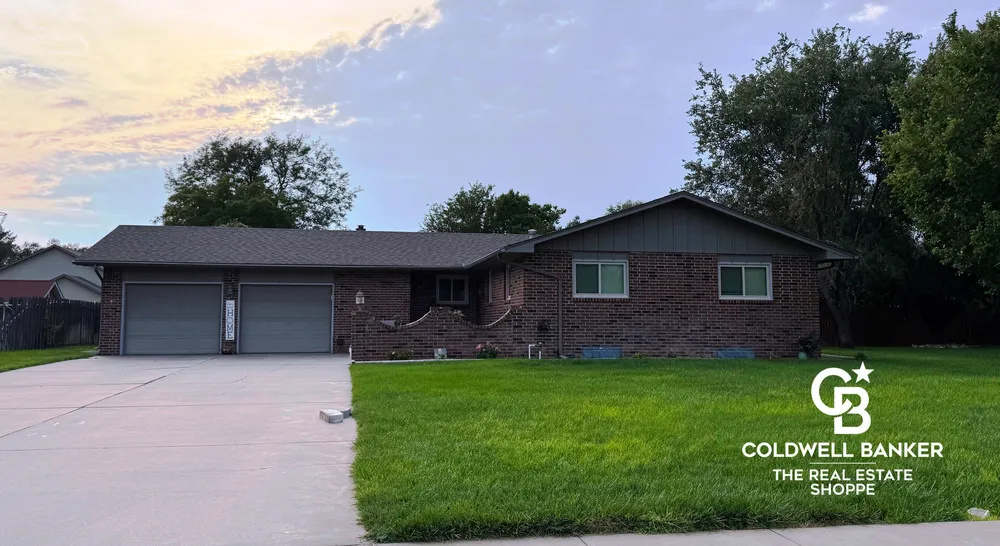 2707 N Rock Rd, Garden City, KS 67846
