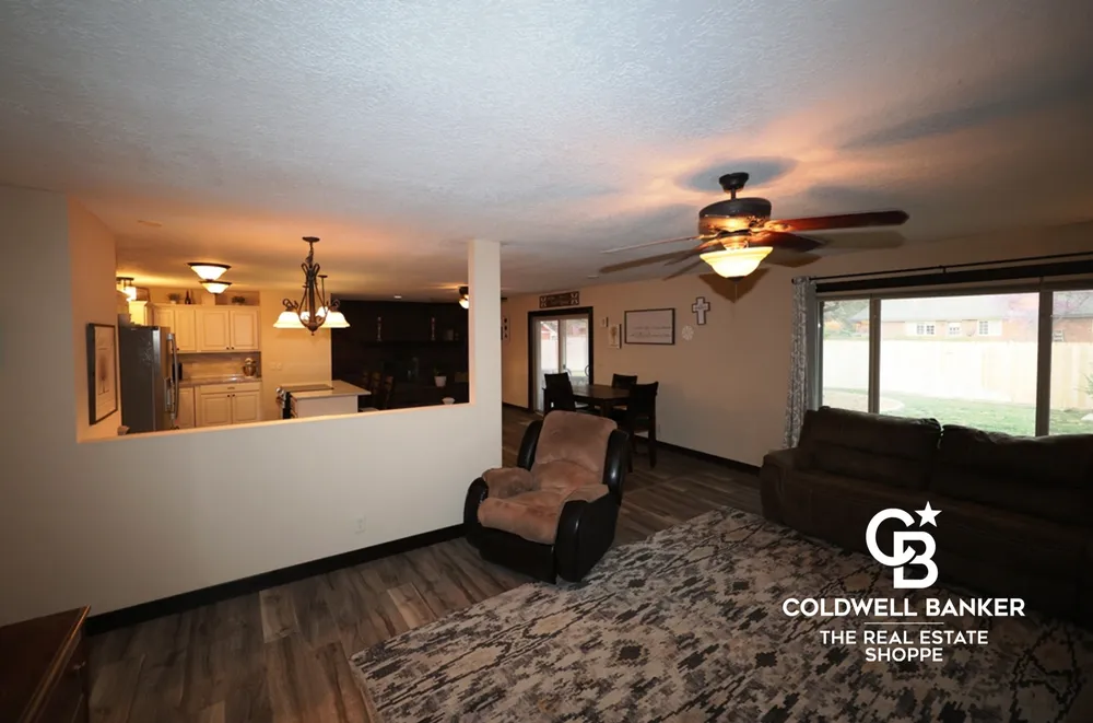 2707 N Rock Rd, Garden City, KS 67846