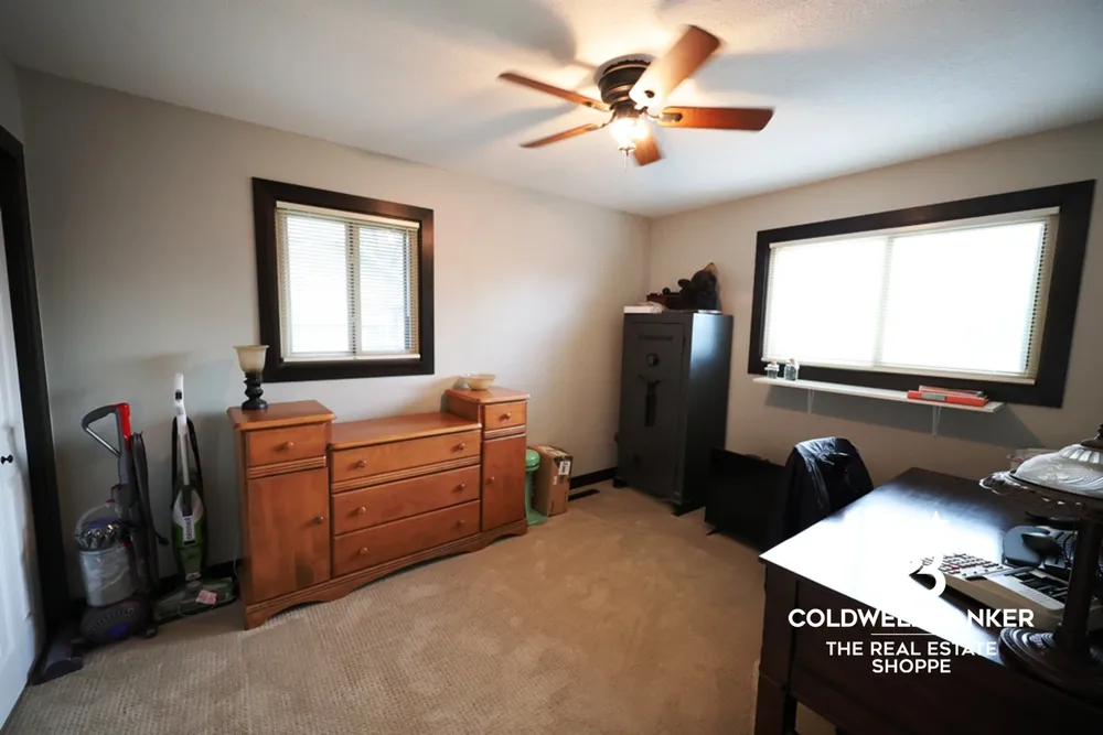 2707 N Rock Rd, Garden City, KS 67846