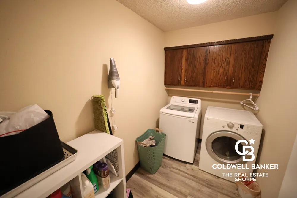 2707 N Rock Rd, Garden City, KS 67846