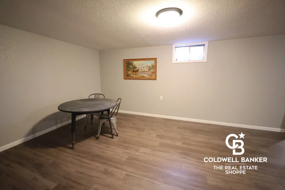 2707 N Rock Rd, Garden City, KS 67846
