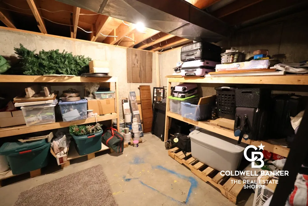 2707 N Rock Rd, Garden City, KS 67846
