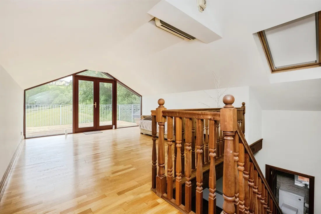 Property photo 28