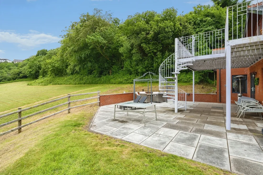 Property photo 30