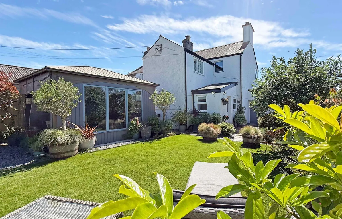 Llanarmon, Pwllheli, Gwynedd, LL53