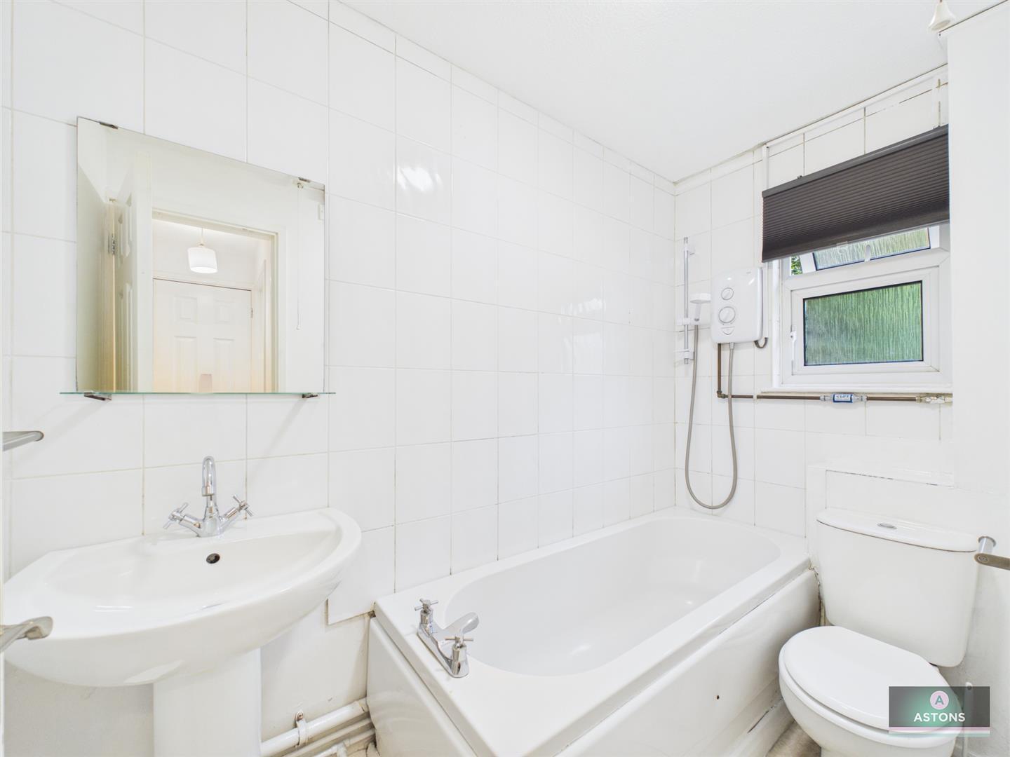 Lanercost Road, Crawley Image 6