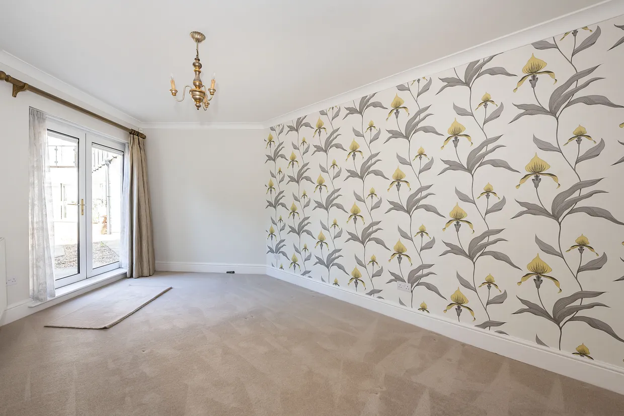 The Downs, London, SW20 photo 9