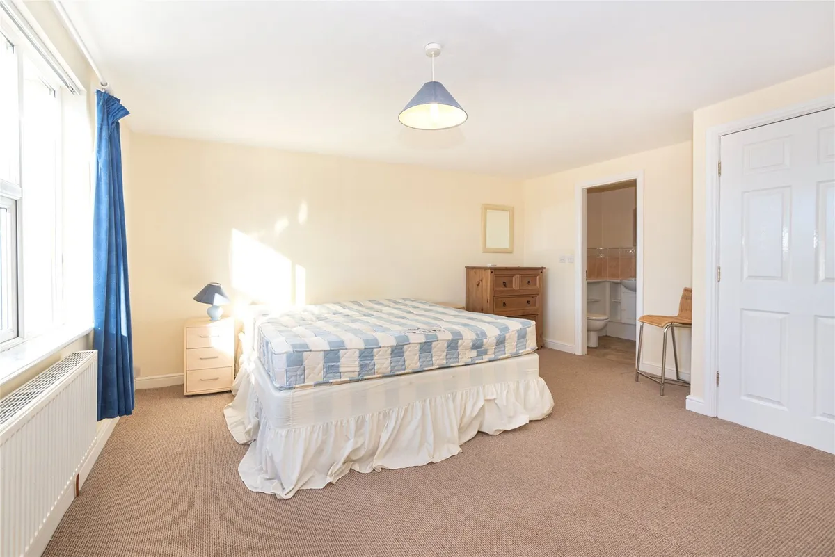 Ffordd Hebog, Menai Marina, Y Felinheli, LL56