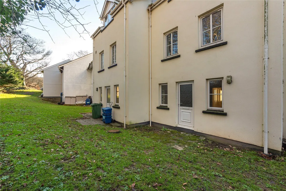 Ffordd Hebog, Menai Marina, Y Felinheli, LL56