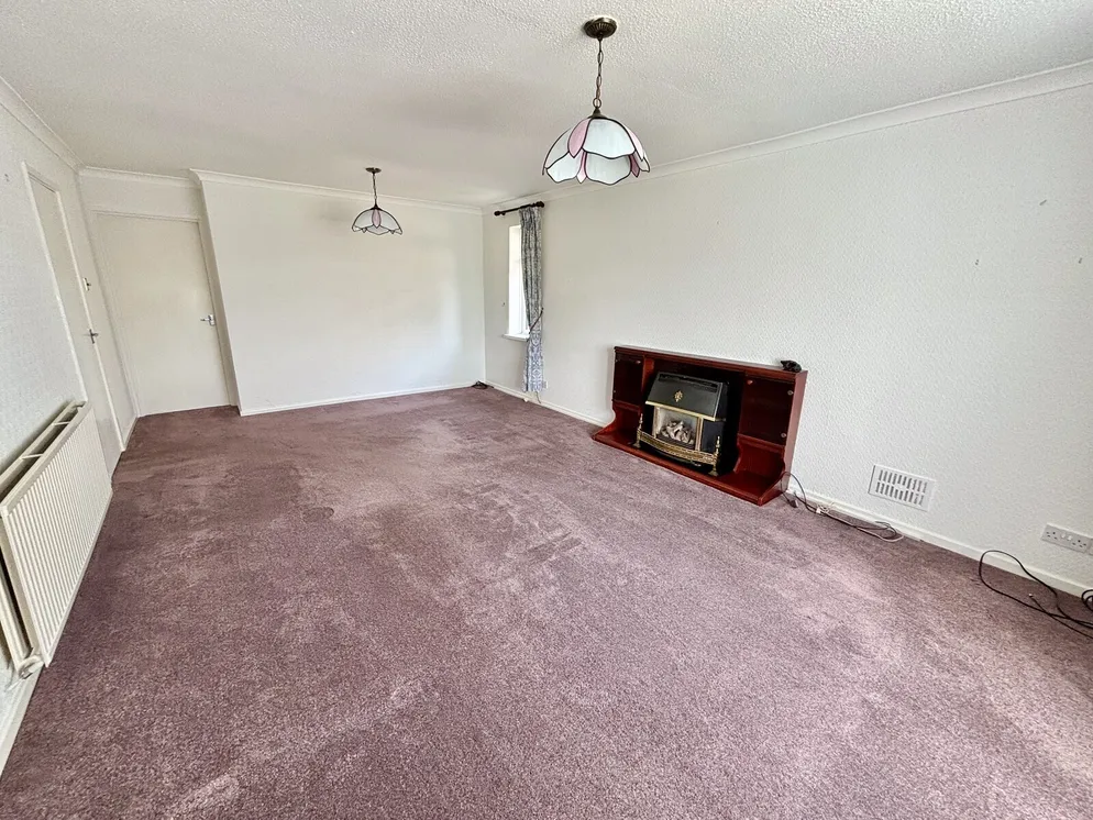 Property carousel item 5