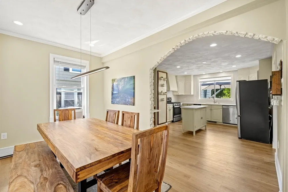 22 Beach Ave, Swampscott, MA 01907