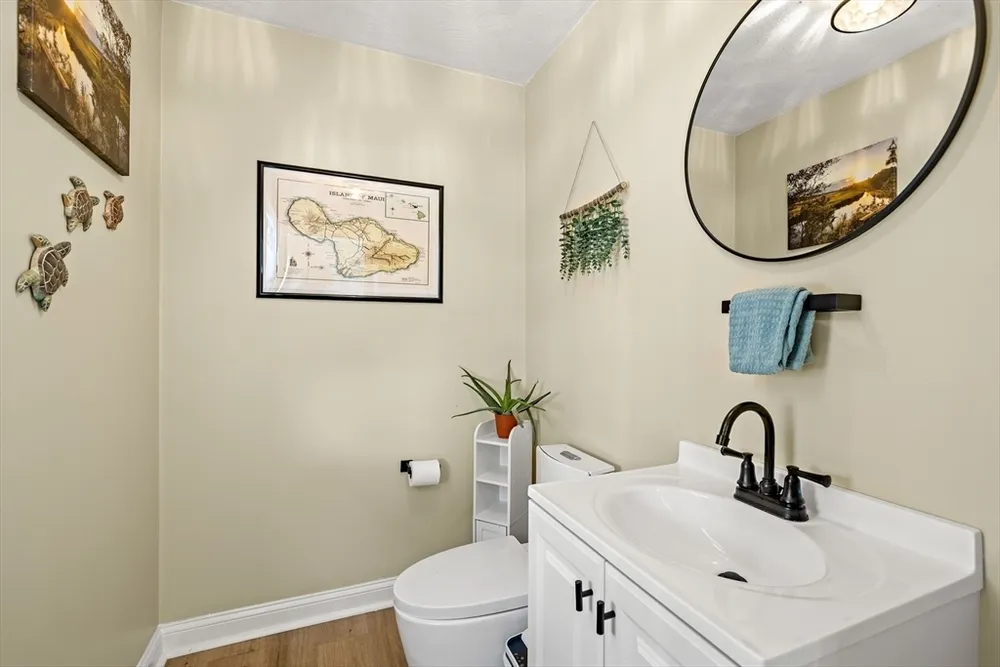 22 Beach Ave, Swampscott, MA 01907