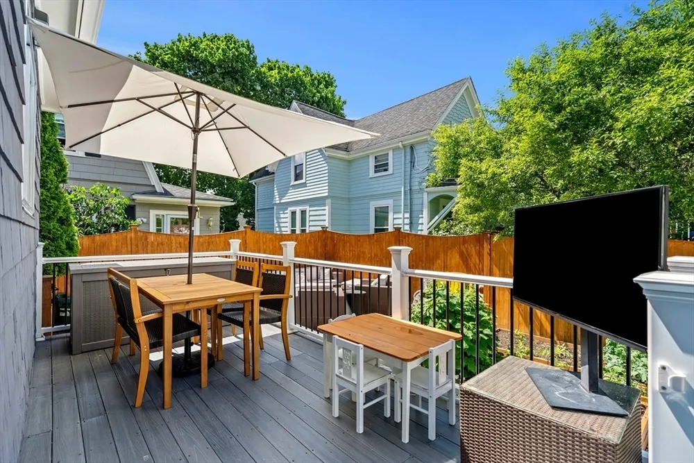 22 Beach Ave, Swampscott, MA 01907