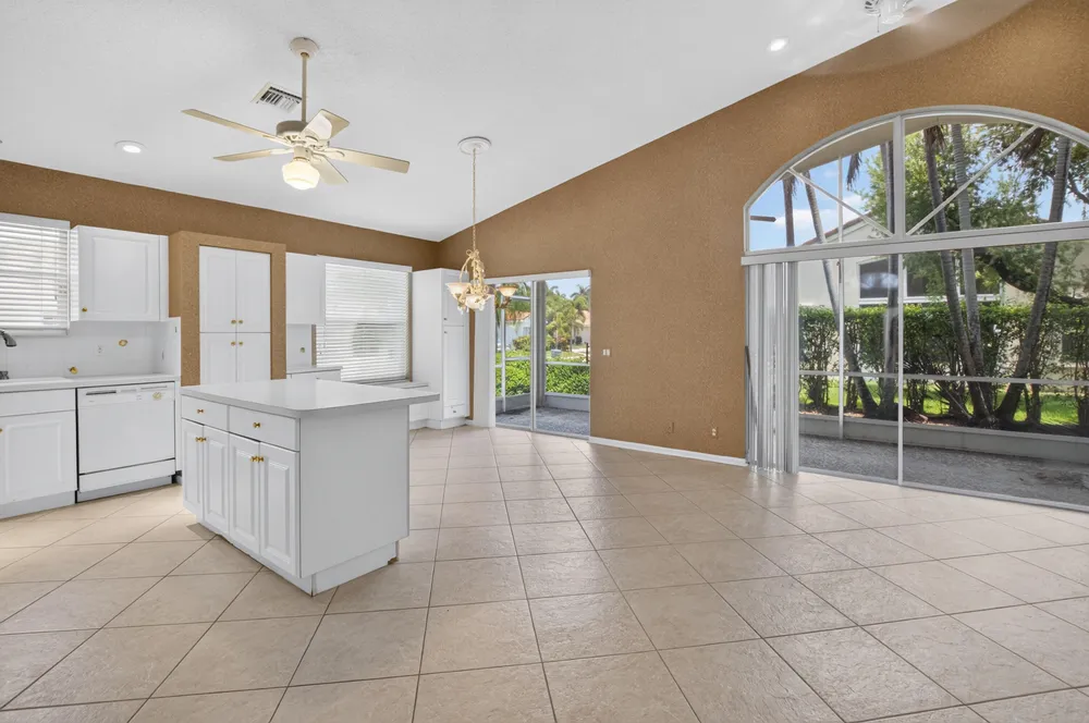 9729 Lemonwood Way, Boynton Beach, FL 33437