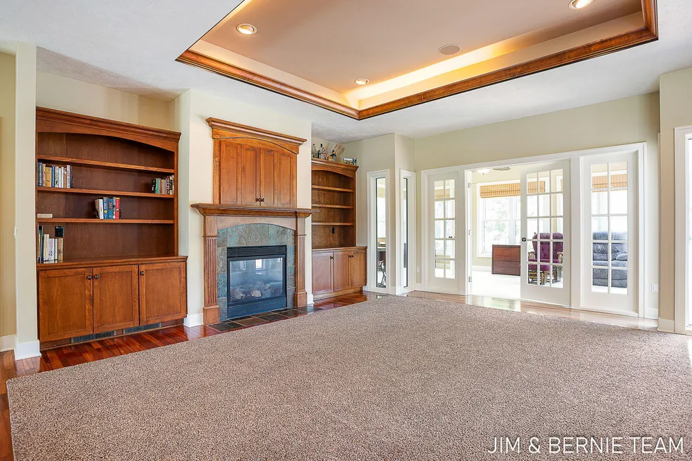 3477 Palmer Dr, Saugatuck, MI 49453-9461