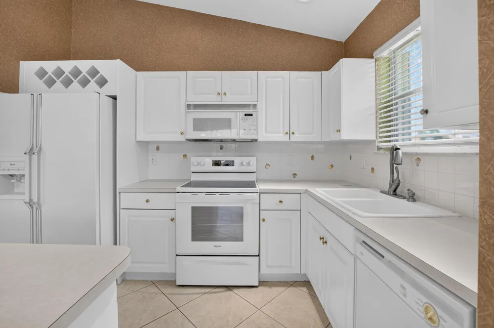 9729 Lemonwood Way, Boynton Beach, FL 33437