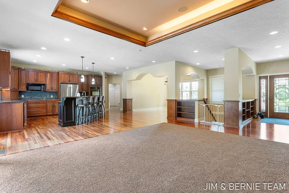 3477 Palmer Dr, Saugatuck, MI 49453-9461