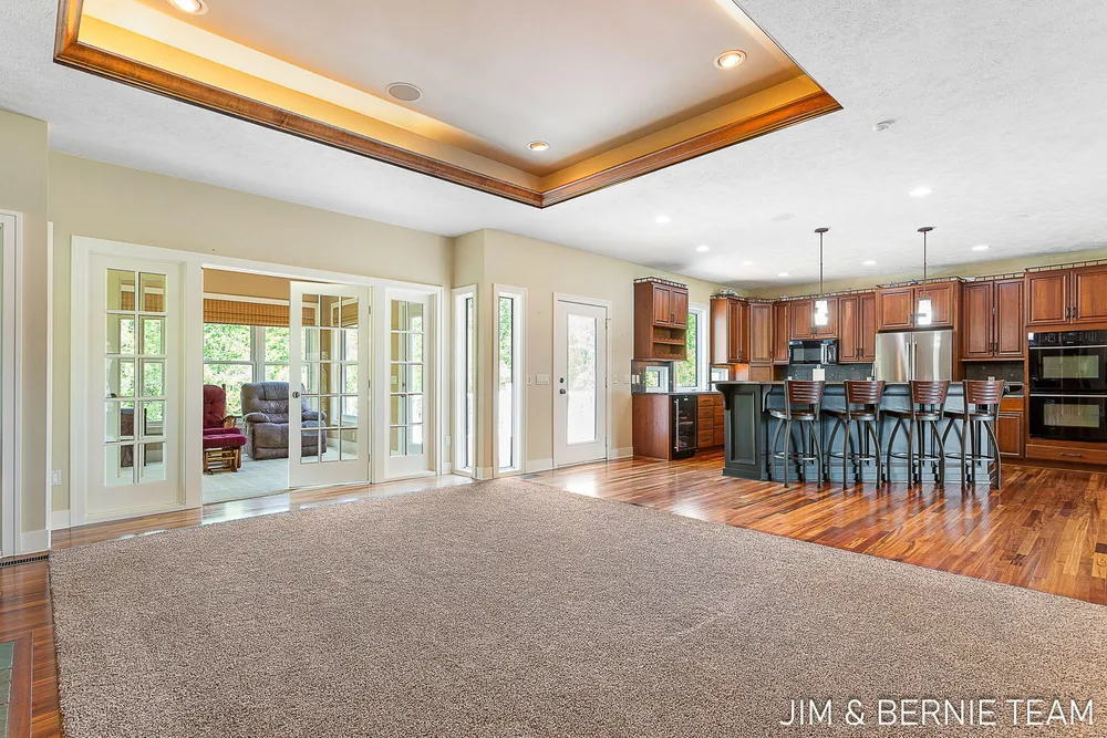 3477 Palmer Dr, Saugatuck, MI 49453-9461