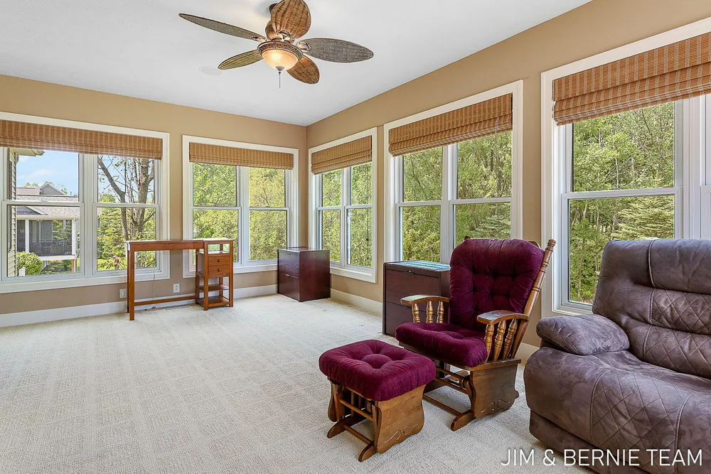3477 Palmer Dr, Saugatuck, MI 49453-9461