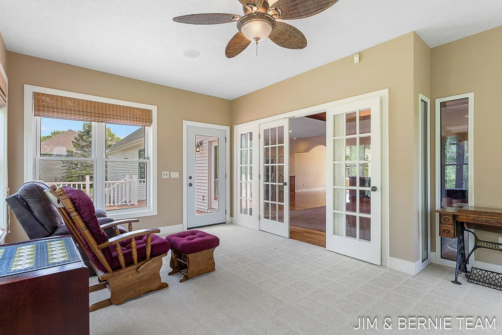 3477 Palmer Dr, Saugatuck, MI 49453-9461