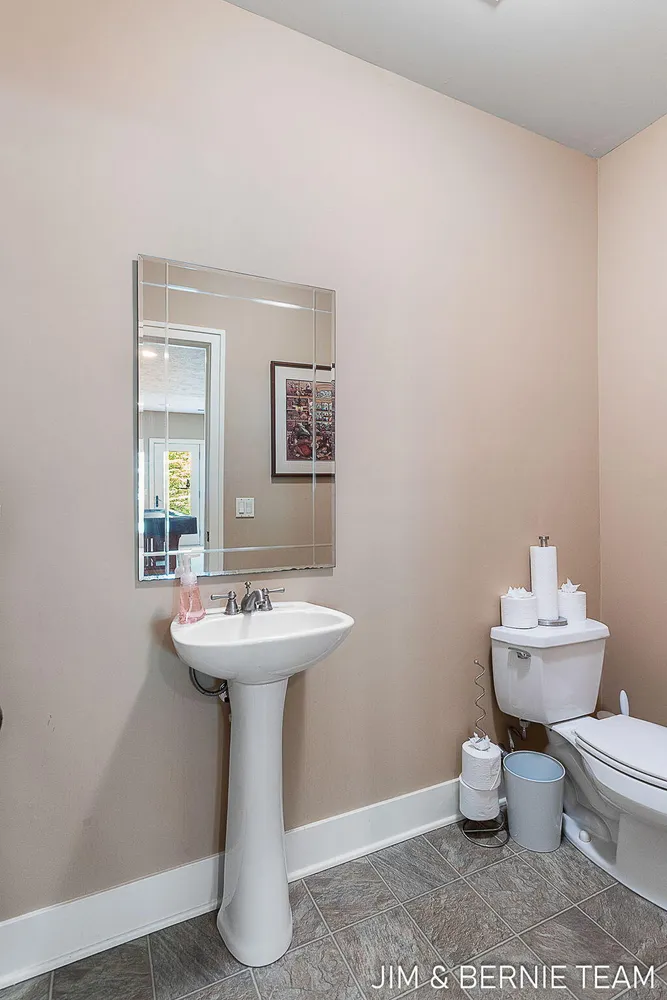 3477 Palmer Dr, Saugatuck, MI 49453-9461