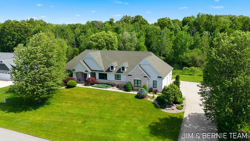 3477 Palmer Dr, Saugatuck, MI 49453-9461