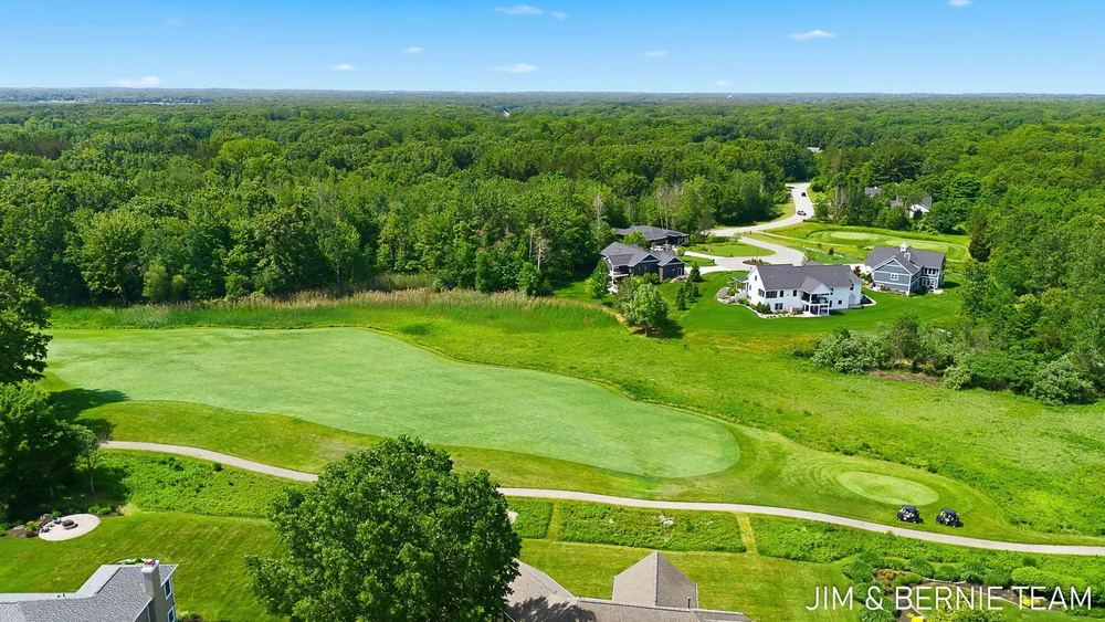 3477 Palmer Dr, Saugatuck, MI 49453-9461