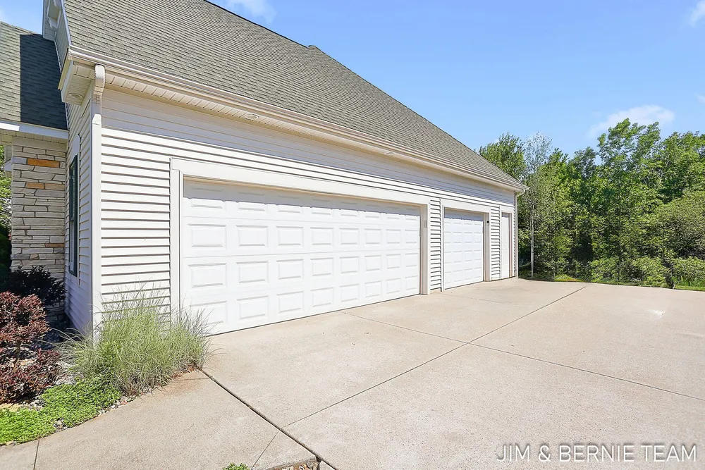 3477 Palmer Dr, Saugatuck, MI 49453-9461