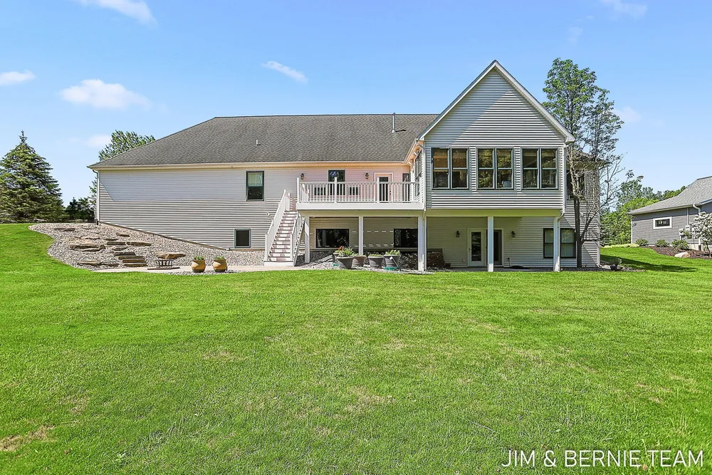 3477 Palmer Dr, Saugatuck, MI 49453-9461