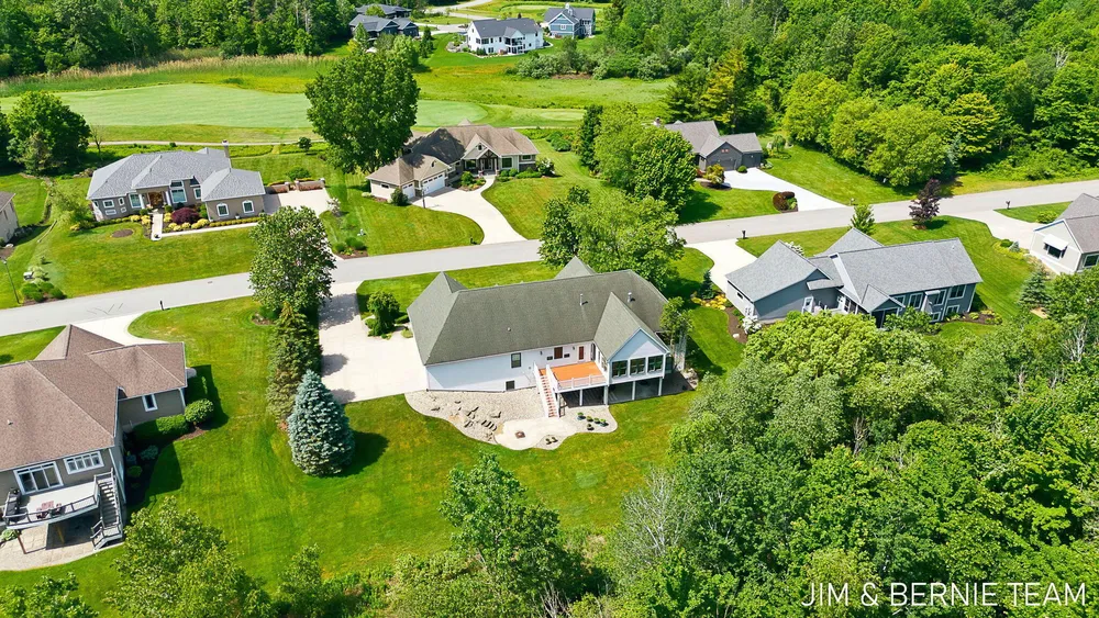 3477 Palmer Dr, Saugatuck, MI 49453-9461