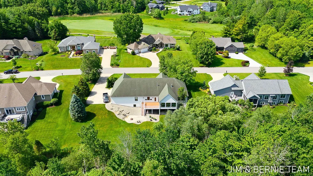 3477 Palmer Dr, Saugatuck, MI 49453-9461
