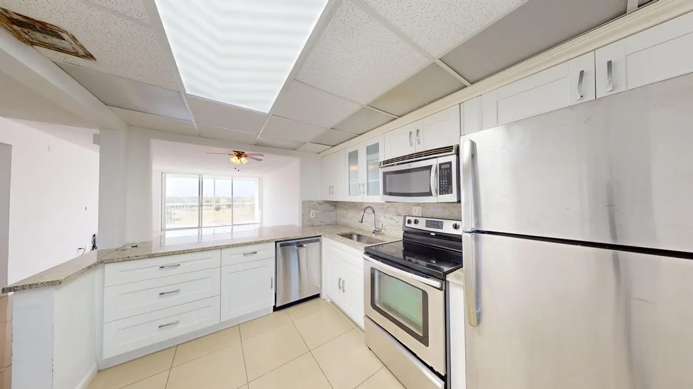 3080 N Course Dr, Pompano Beach, FL 33069