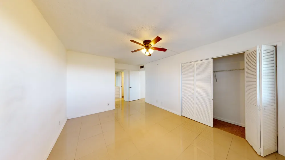 3080 N Course Dr, Pompano Beach, FL 33069