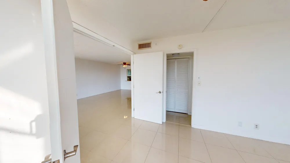 3080 N Course Dr, Pompano Beach, FL 33069