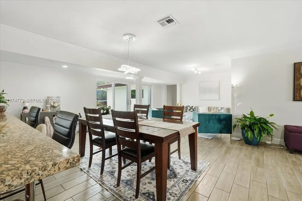 4925 Tyler St, Hollywood, FL 33021
