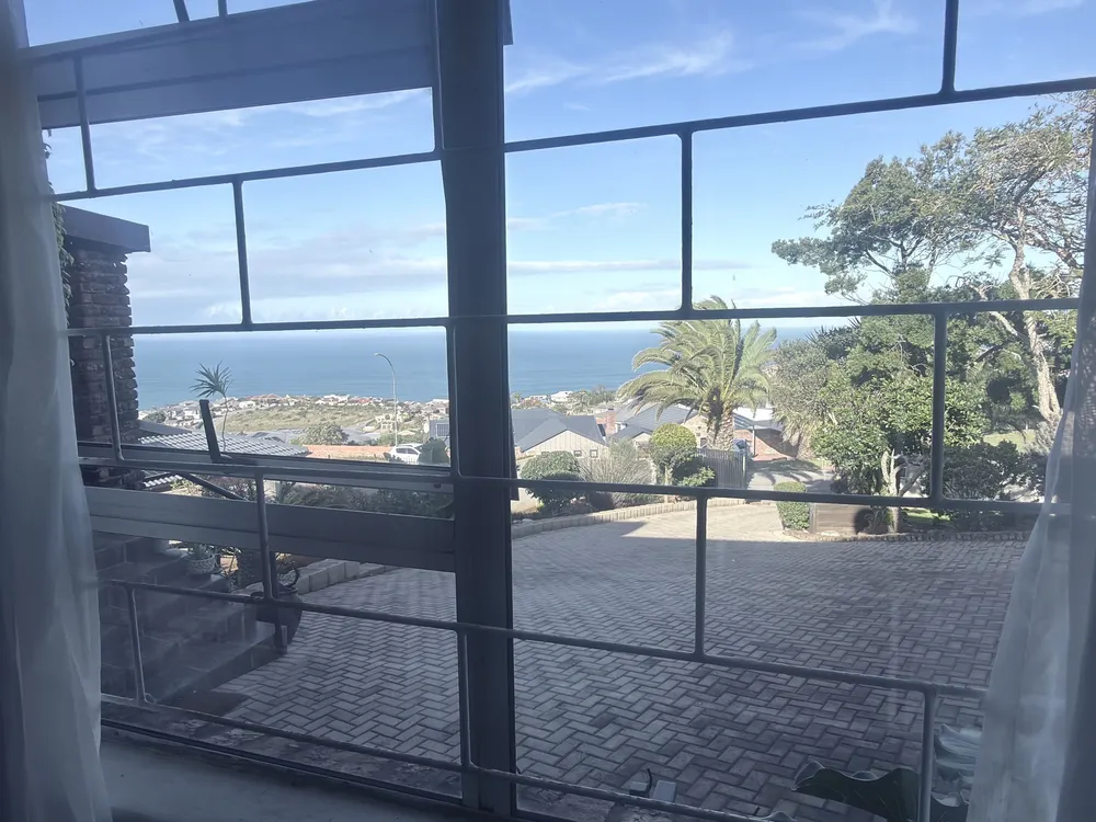 South Africa, Western Cape, Dana Bay, Aalwyn Road, 88